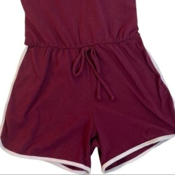 Popular Basics Burgundy Scoop Neck One Piece Romper Medium Shorts Tank Onesie - Picture 5 of 10